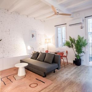 Apartamento 44Poc578 - Studio Newly Decorated In Poble Sec Barcelona Exterior photo