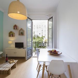 Cozy Flat With Unbeatable Views To Sagrada Familia Apartamento Barcelona Exterior photo