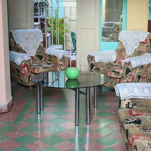 Hostal Manzzanares Camagüey Exterior photo