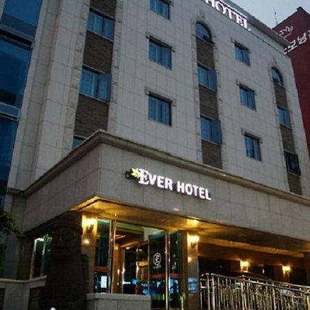 Ever Hotel Jeju Exterior foto