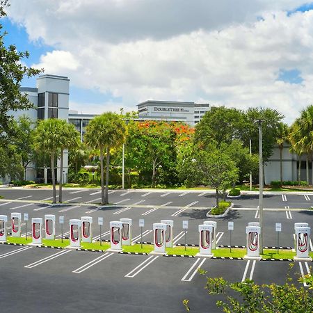 Doubletree By Hilton Palm Beach Gardens Exterior foto