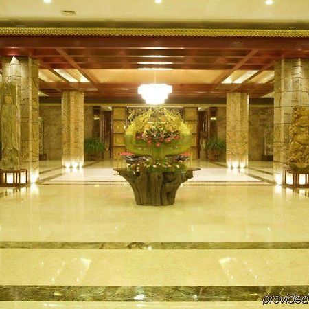 Golden Zone Hotel Jinghong Interior foto