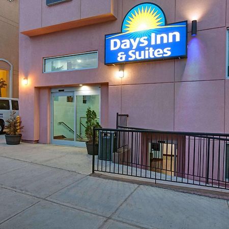 Days Inn & Suites By Wyndham Ozone Park/Jfk Airport Nueva York Exterior foto
