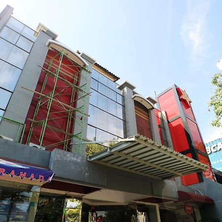 Andita Surabaya Exterior foto