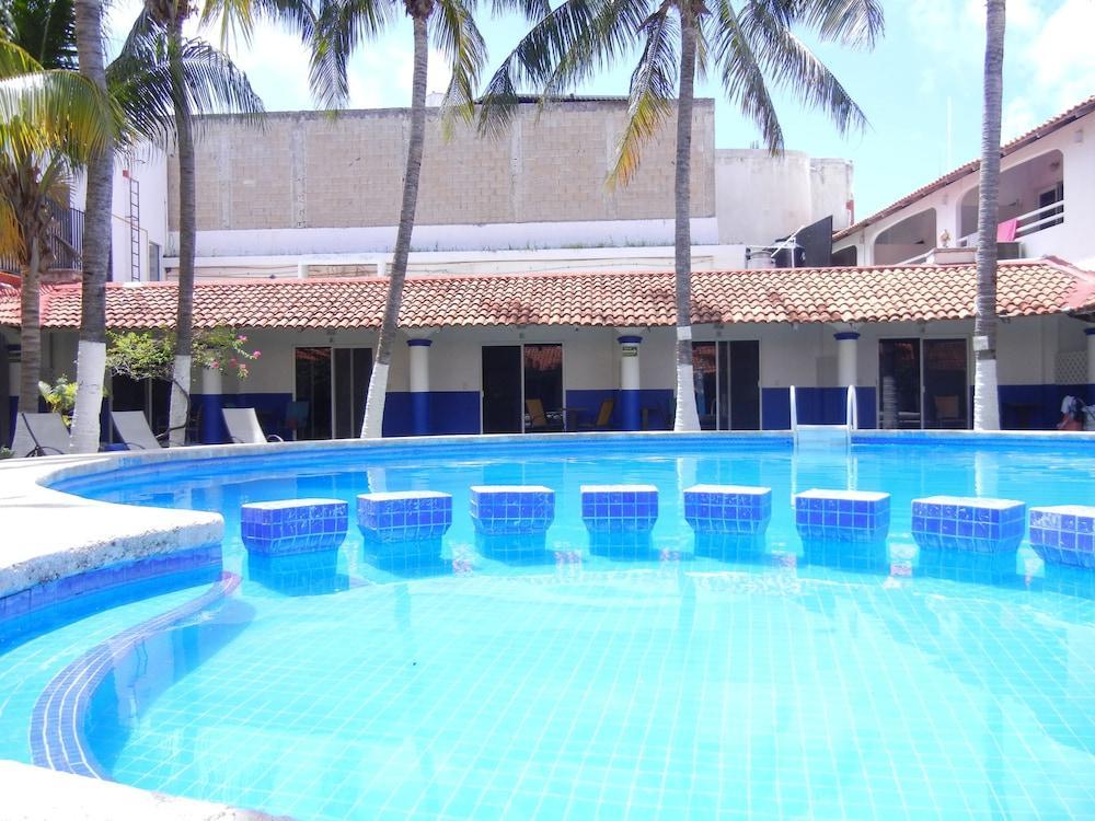 Hotel Plaza Almendros Isla Mujeres Exterior foto
