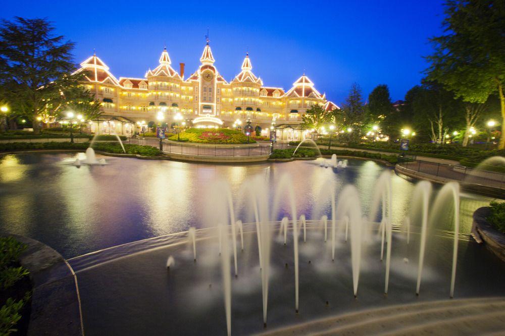 Disneyland Hotel Chessy  Exterior foto