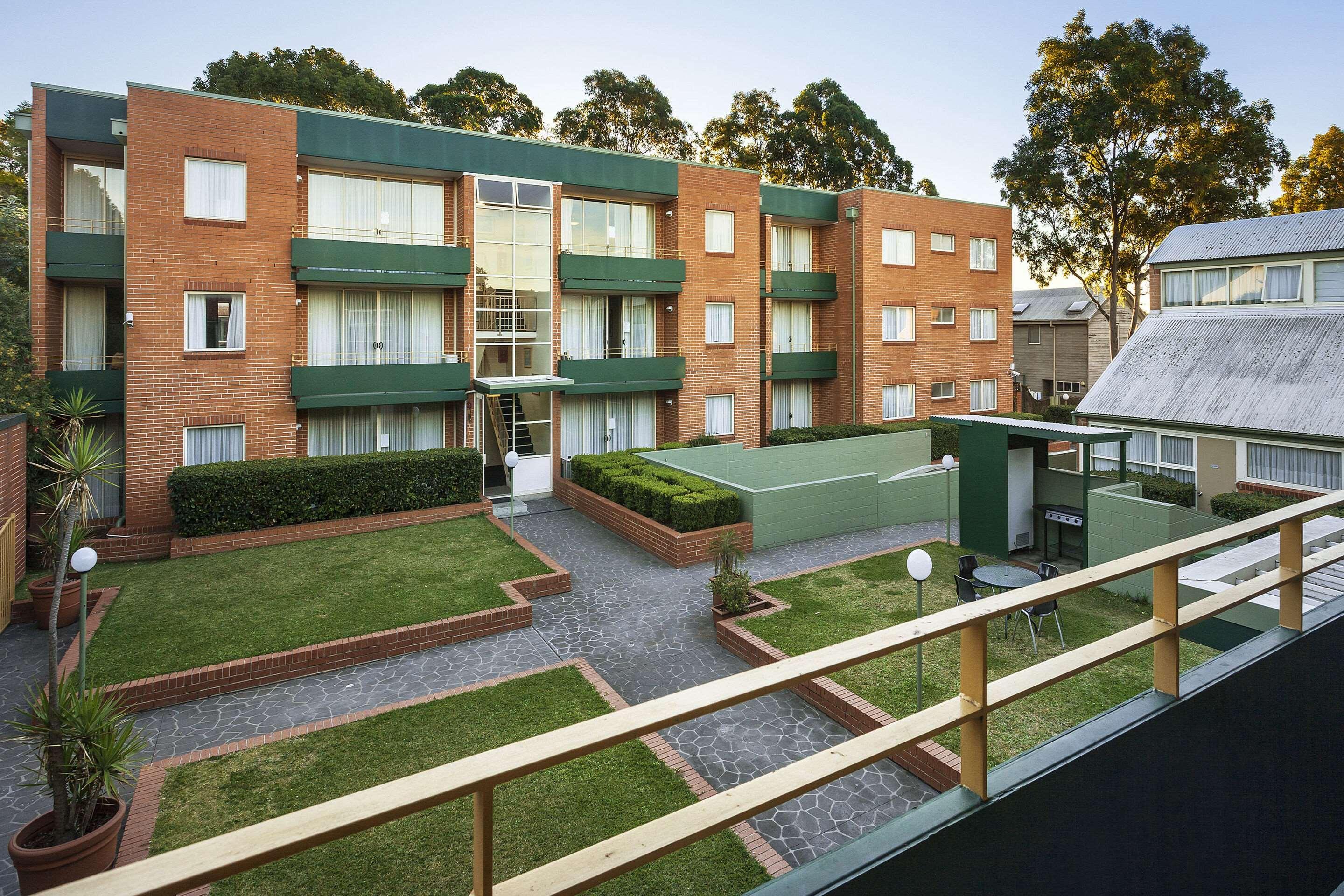 Apx Parramatta Aparthotel Sídney Exterior foto