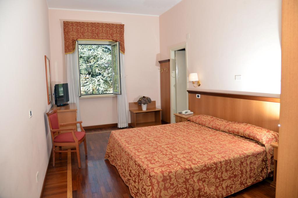 Hotel Reale Fiuggi Habitación foto