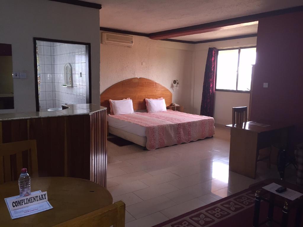 De Texas Hotel Kumasi Habitación foto