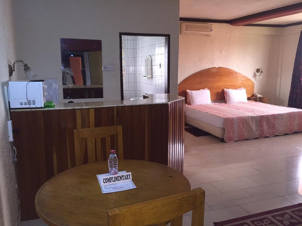 De Texas Hotel Kumasi Habitación foto