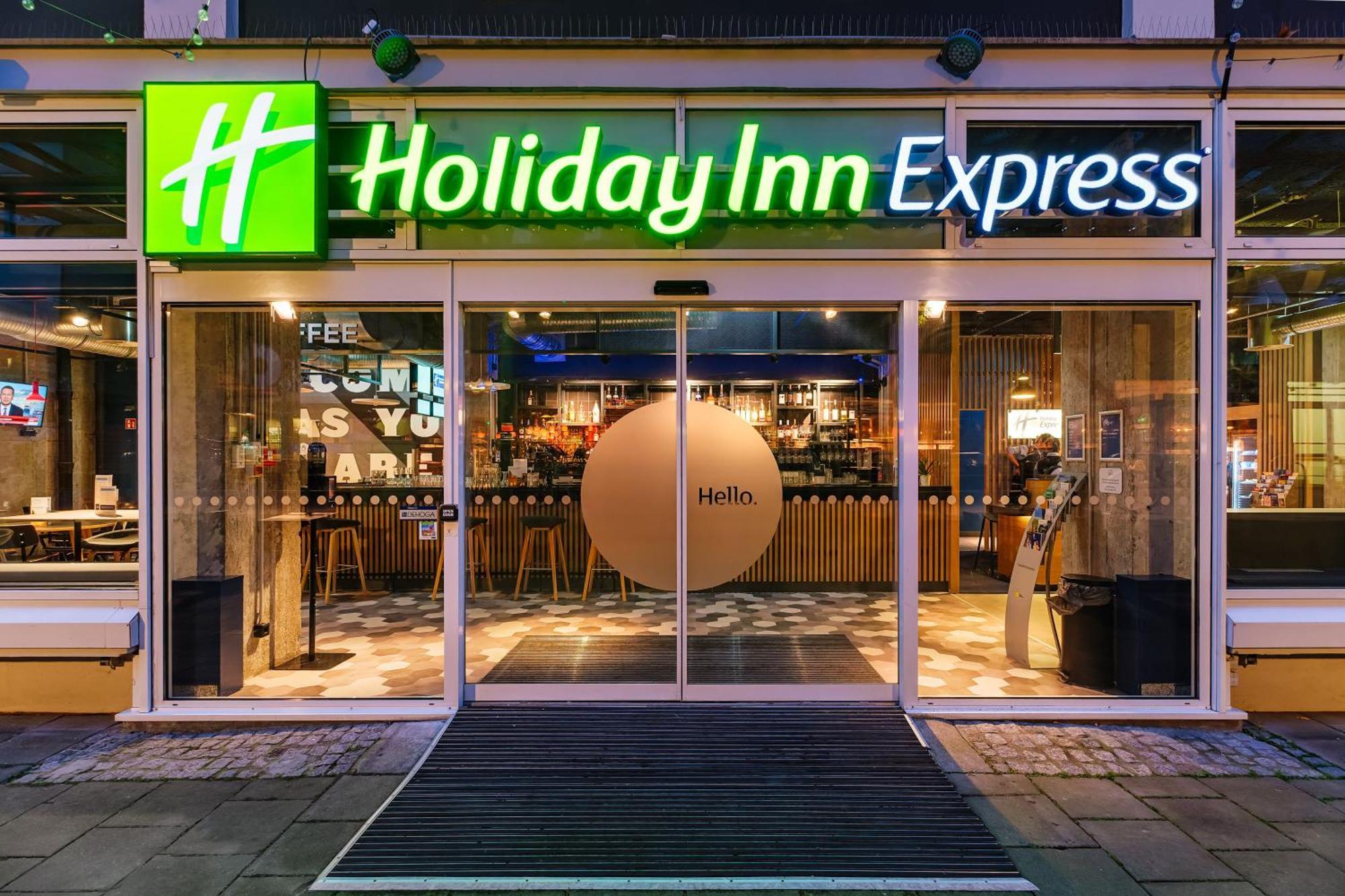 Holiday Inn Express Dresden Zentrum, An Ihg Hotel Exterior foto