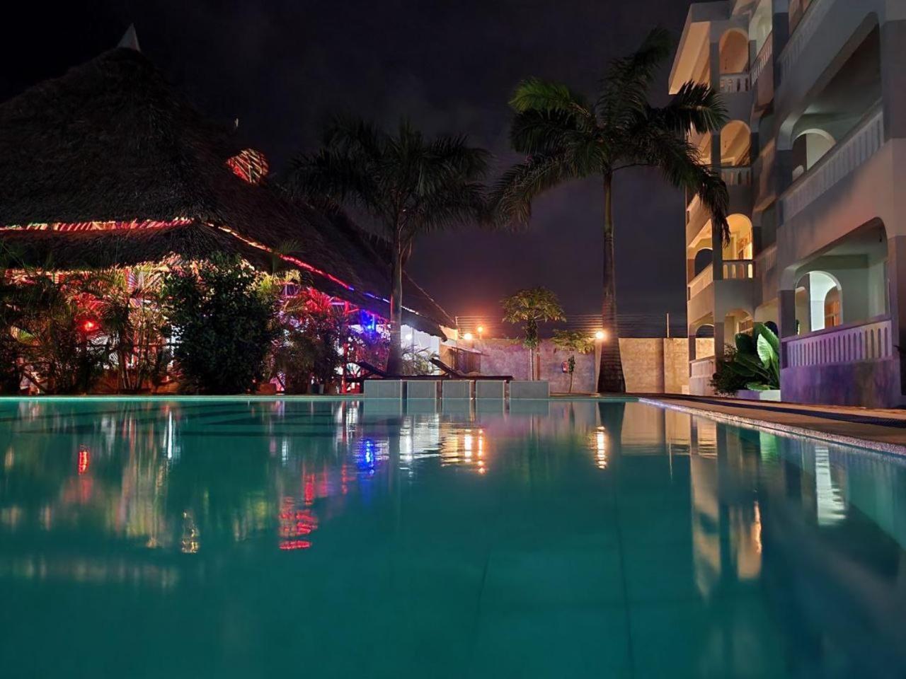 Nightingale Apartments Hotel Mombasa Shanzu Exterior foto
