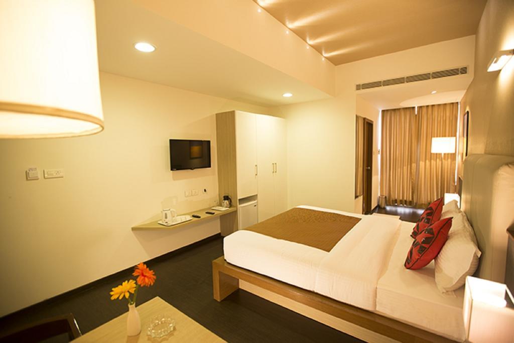 Vinaya Royal Inn Bangalore Habitación foto