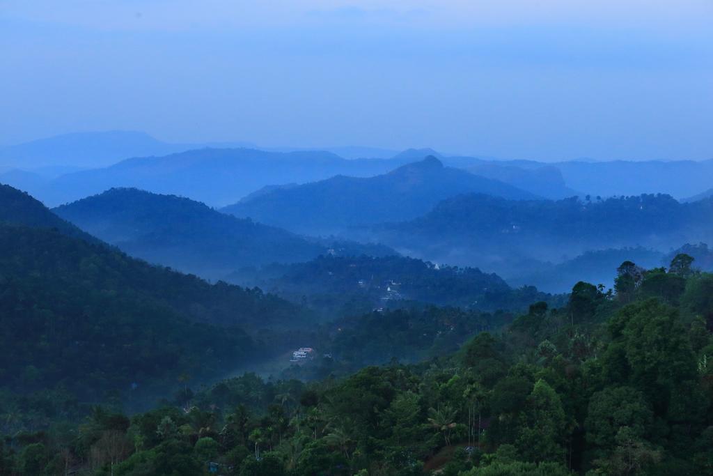 Munnar Tea Hills Resort - Mthr Exterior foto