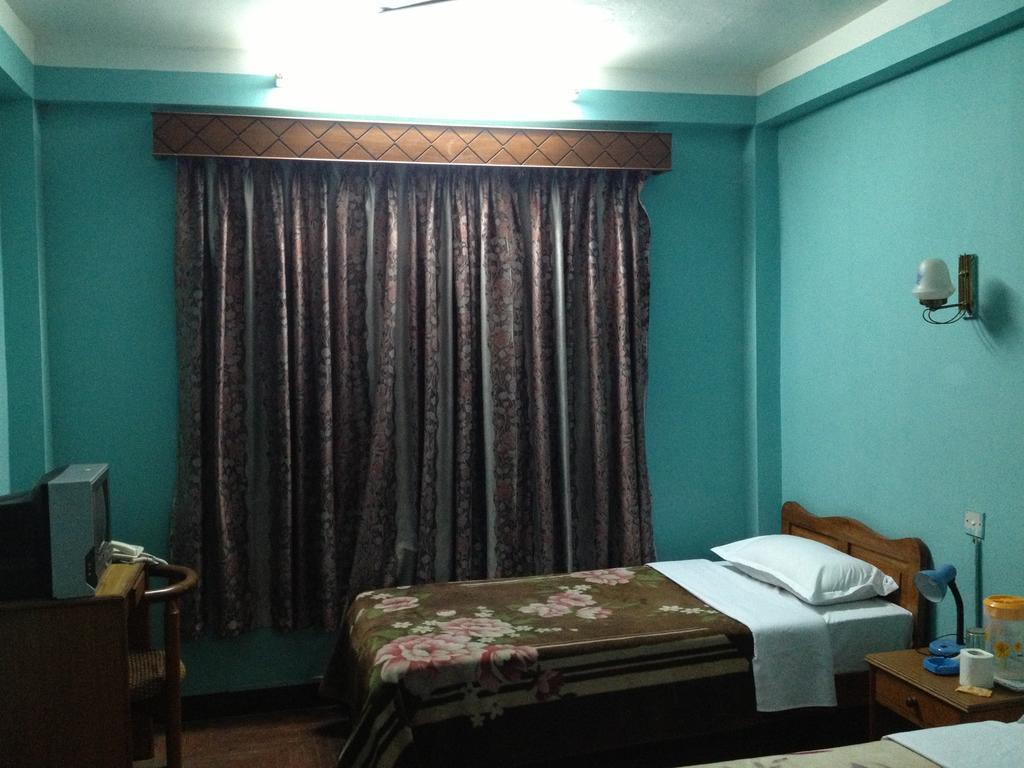 Hotel Lai Lai Katmandú Habitación foto