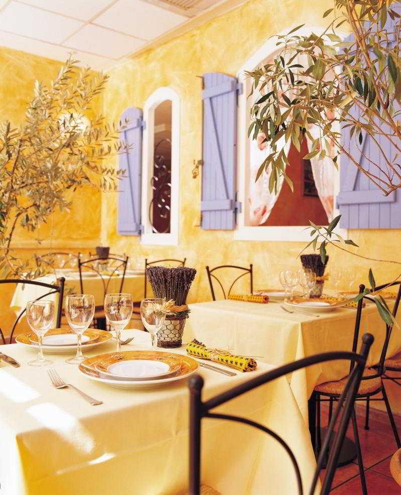 Hotel Restaurant Du Patti Grasse Restaurante foto