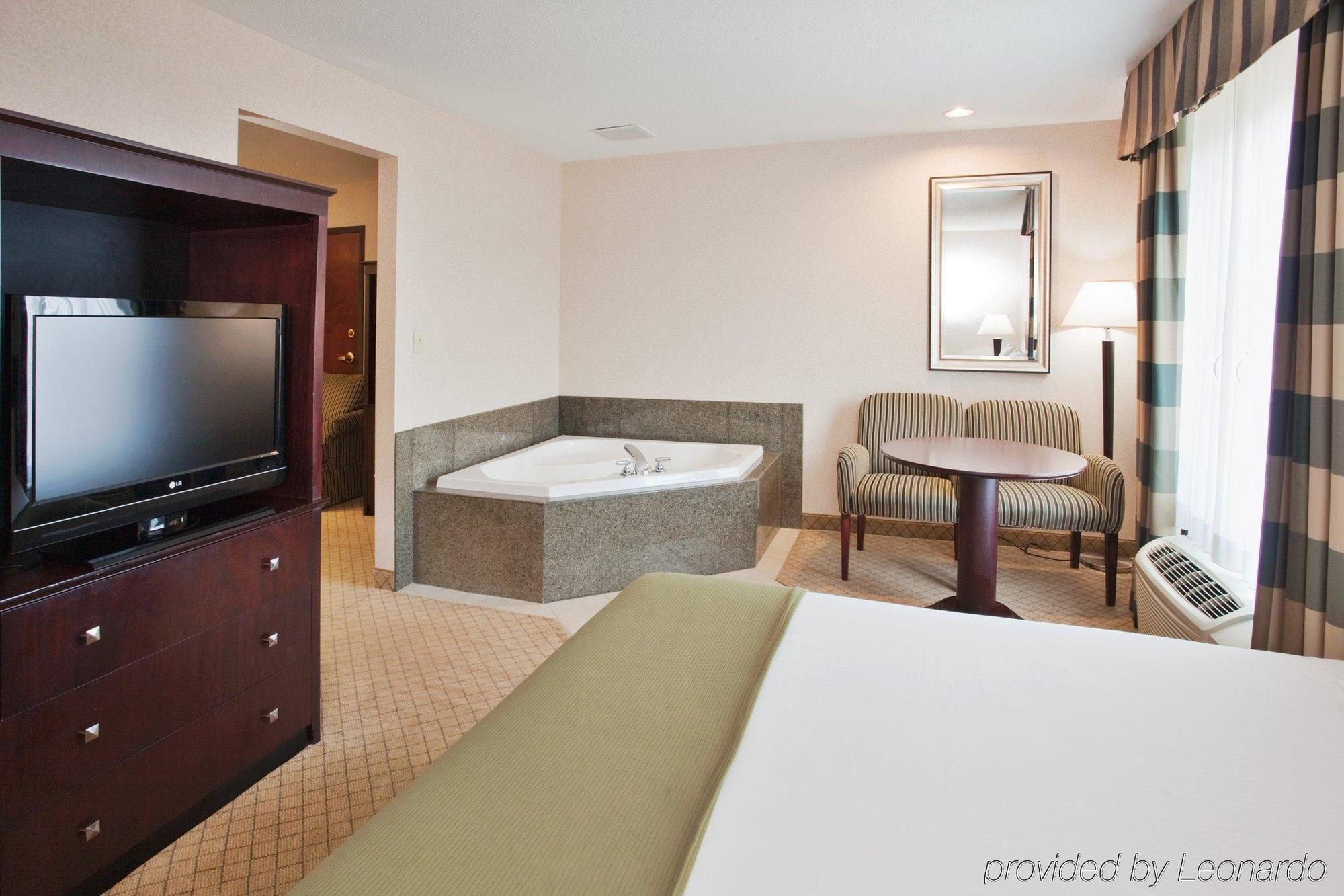 Holiday Inn Express & Suites Cooperstown, An Ihg Hotel Habitación foto