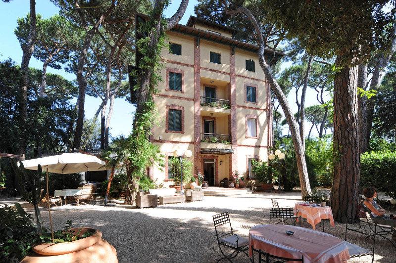 Hotel Villa Tiziana Marina di Pietrasanta Exterior foto