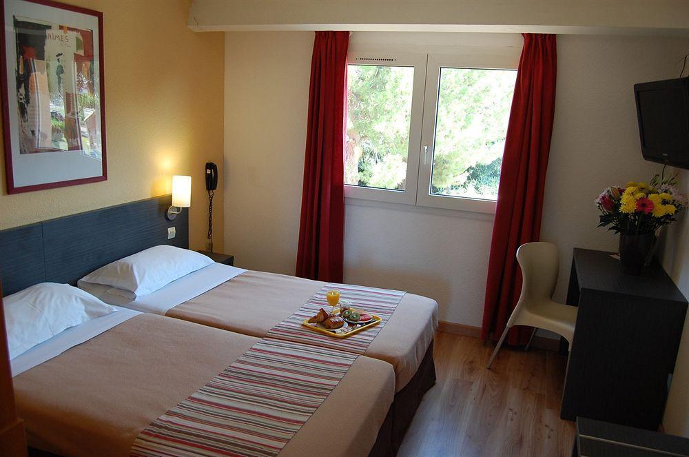 Noemys Aigues-Mortes - Hotel Avec Piscine Exterior foto