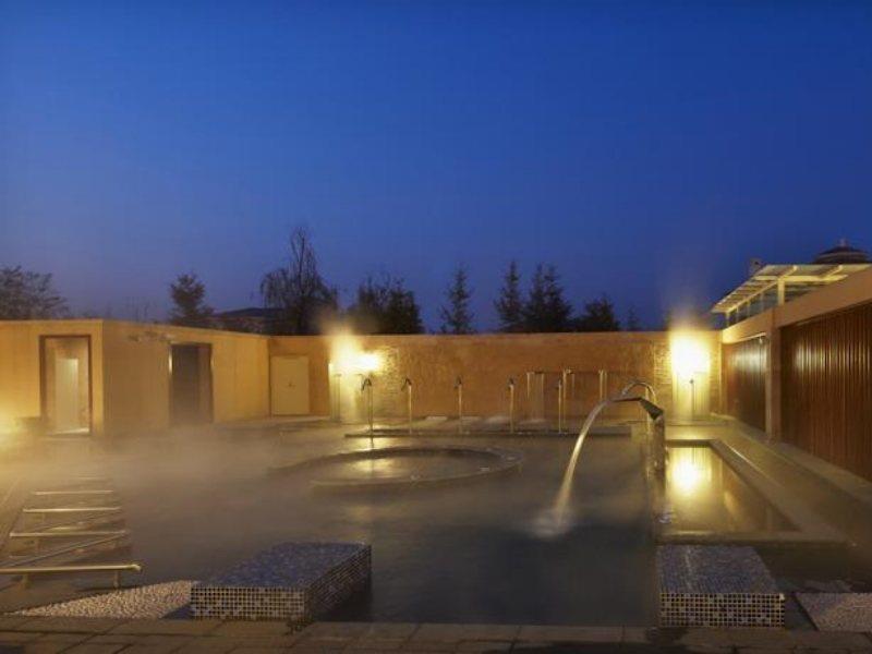 Hyatt Regency Jing Jin City Resort And Spa Baodi Exterior foto