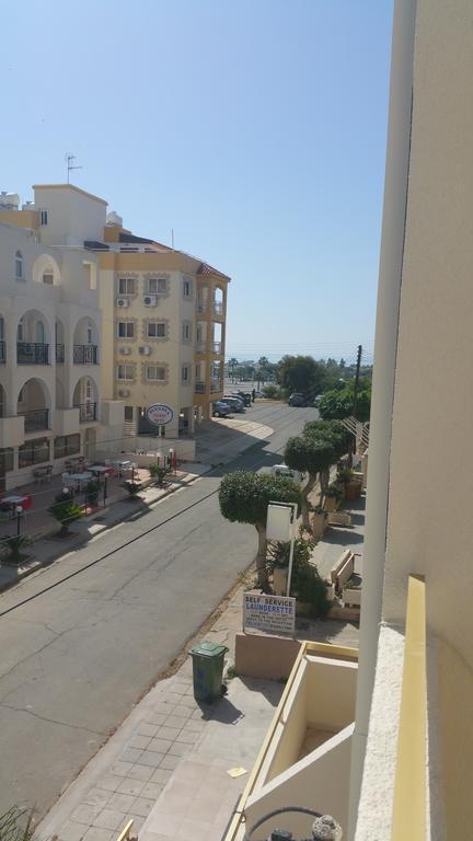 Pasianna Hotel Apartments Lárnaca Exterior foto