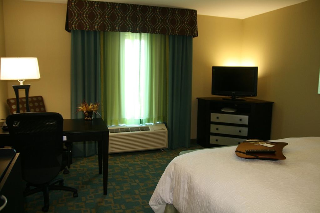 Hampton Inn & Suites Jacksonville Beach Boulevard/Mayo Clinic Habitación foto