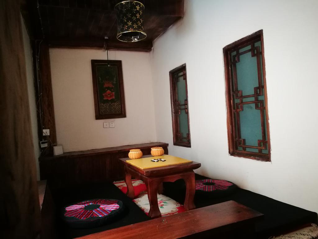 Eight-Symbole Lotus Shangri-La Exterior foto
