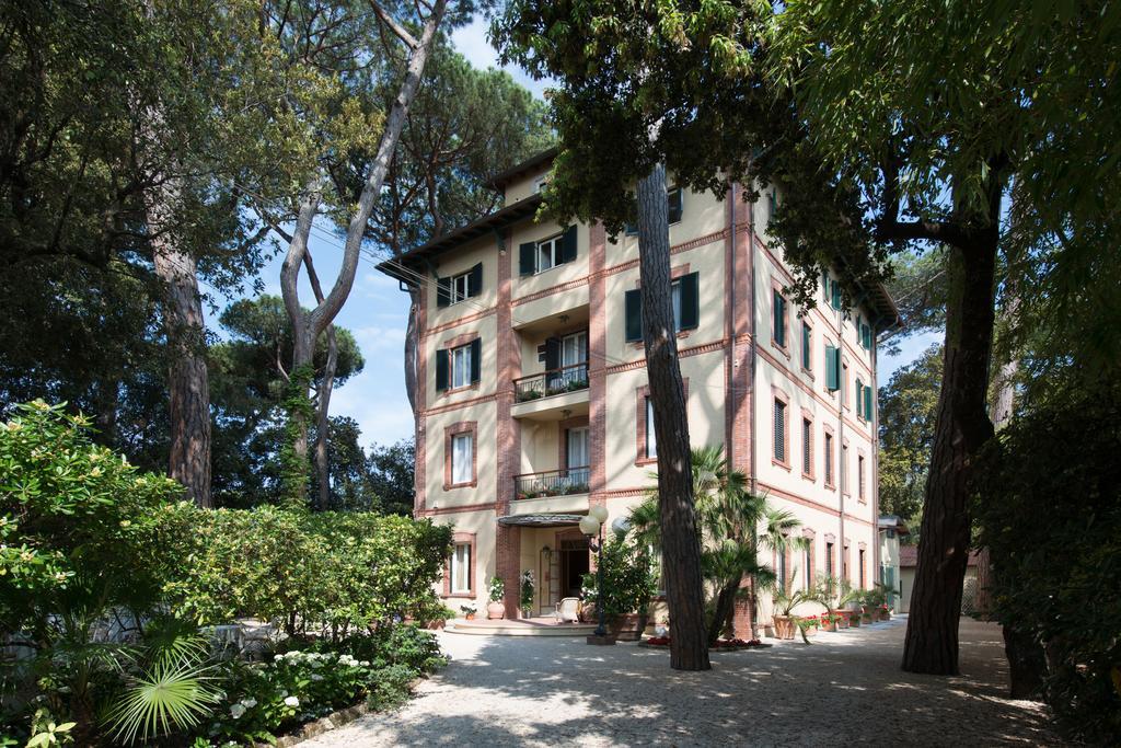 Hotel Villa Tiziana Marina di Pietrasanta Exterior foto
