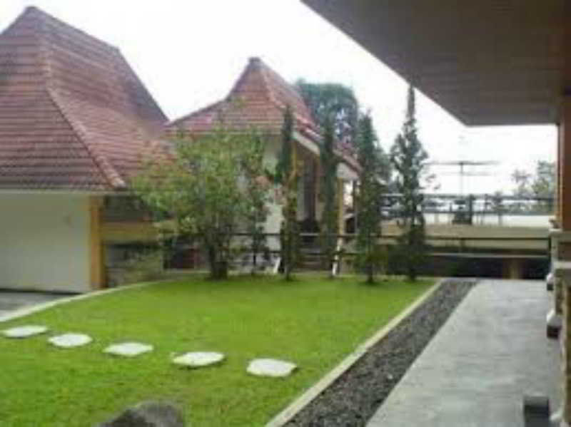 Nida Rooms Pramuka 55 Sentalu Yogyakarta Exterior foto