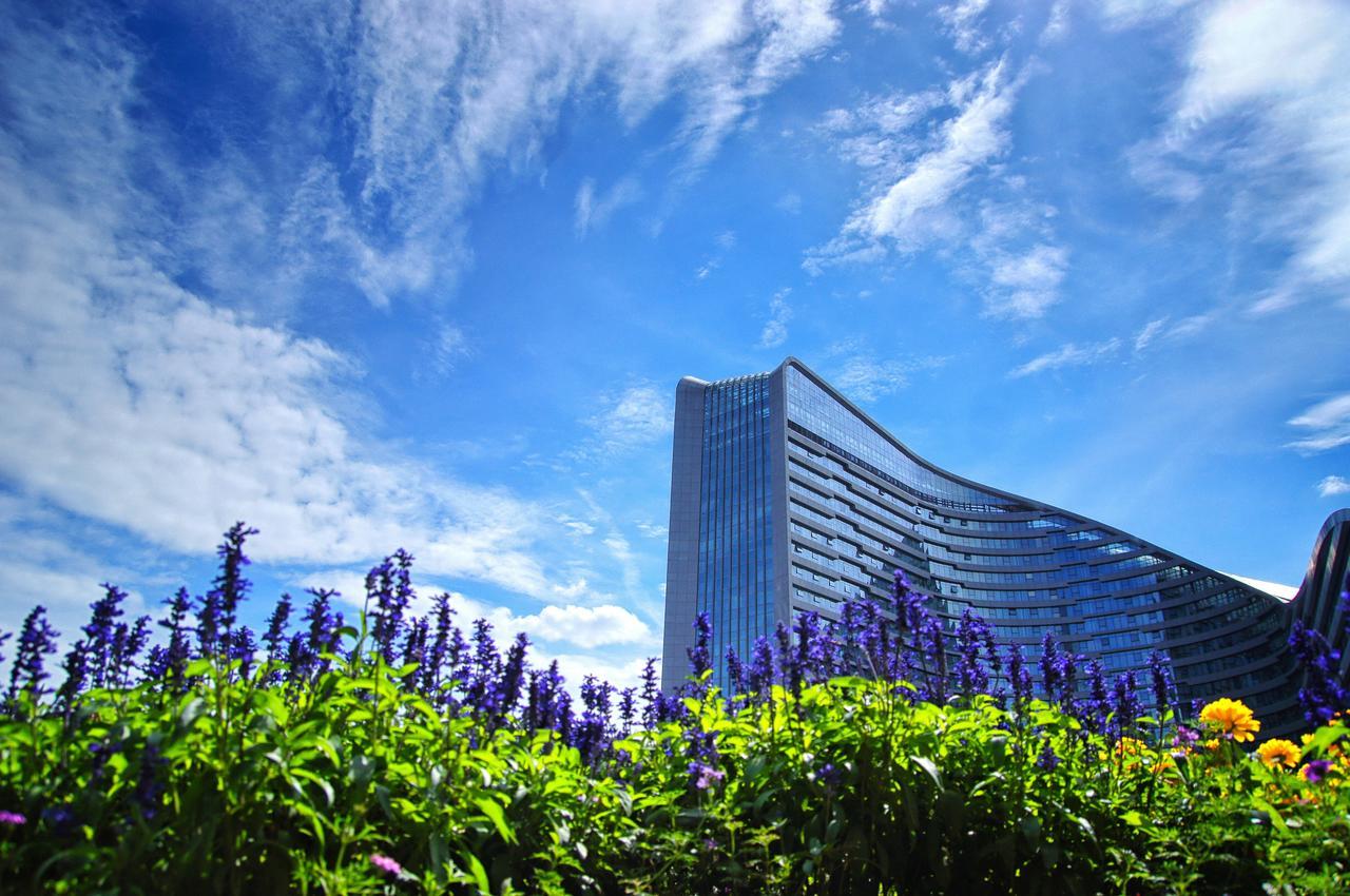 Howard Johnson Flower City Hotel Kunming Exterior foto