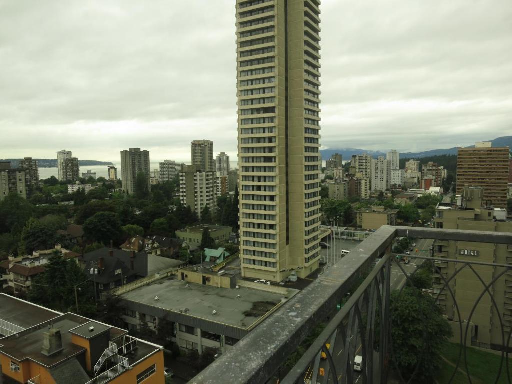 Tropicana Suite Hotel Vancouver Habitación foto