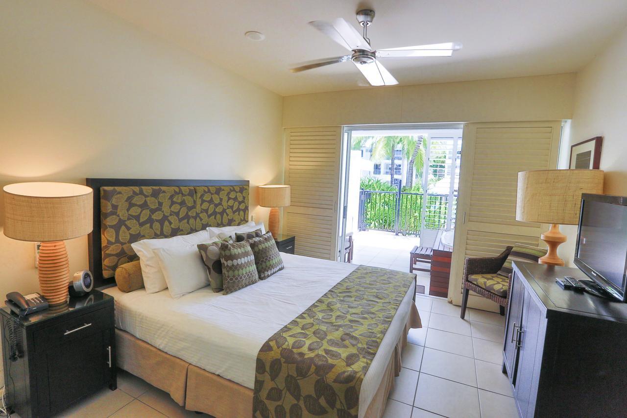 The Beach Club Premium Private Apartments Palm Cove Exterior foto