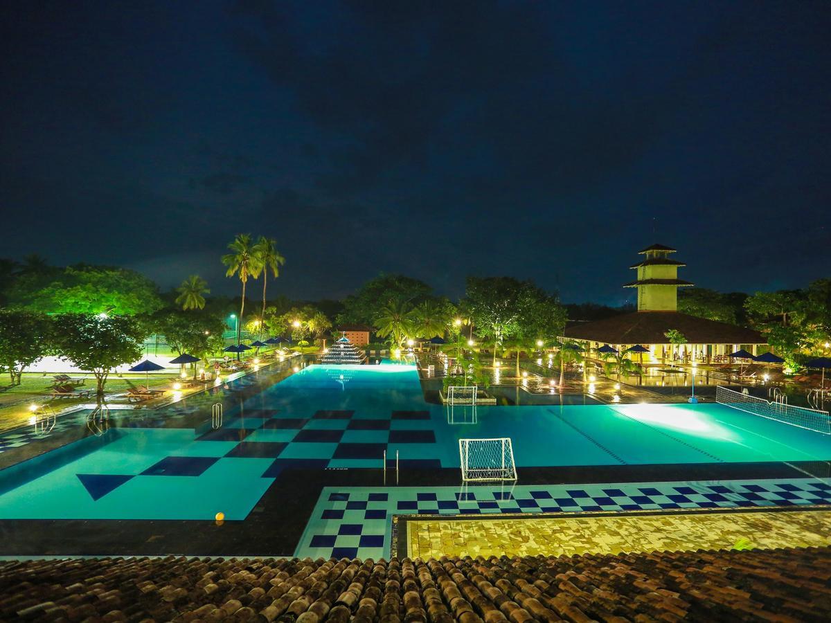 Club Palm Bay Hotel Marawila Exterior foto
