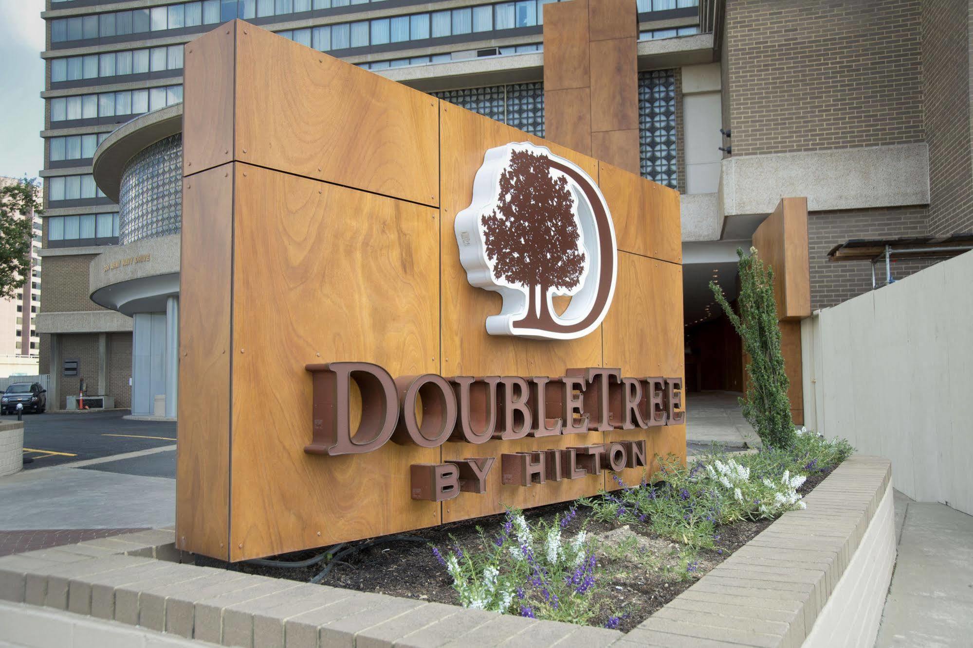 Doubletree By Hilton Washington Dc - Crystal City Arlington Exterior foto