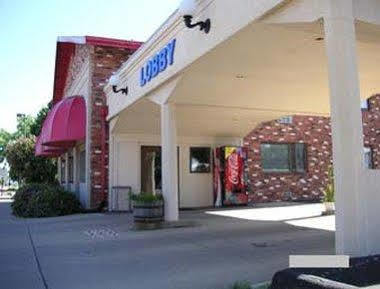 Knights Inn & Suites South Sioux City Exterior foto