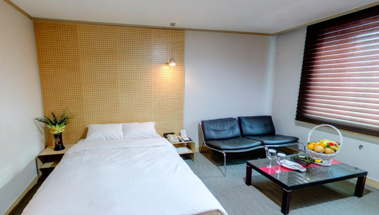 Changwon Hotel Habitación foto