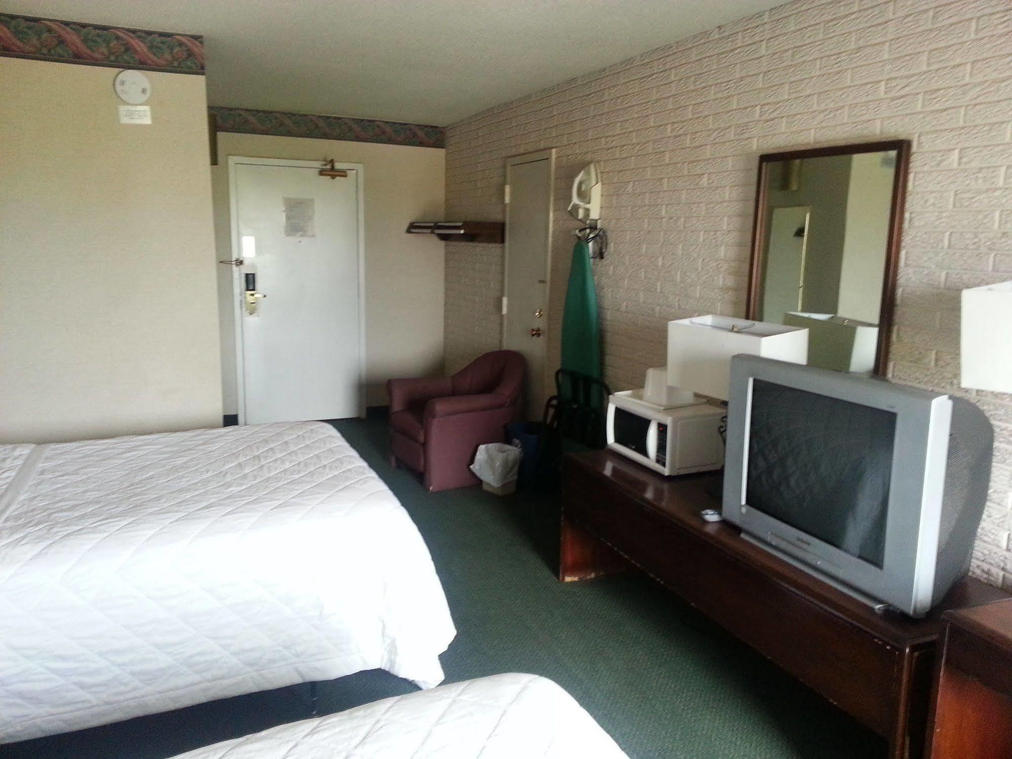Town Inn & Suites South Plainfield-Piscataway Exterior foto