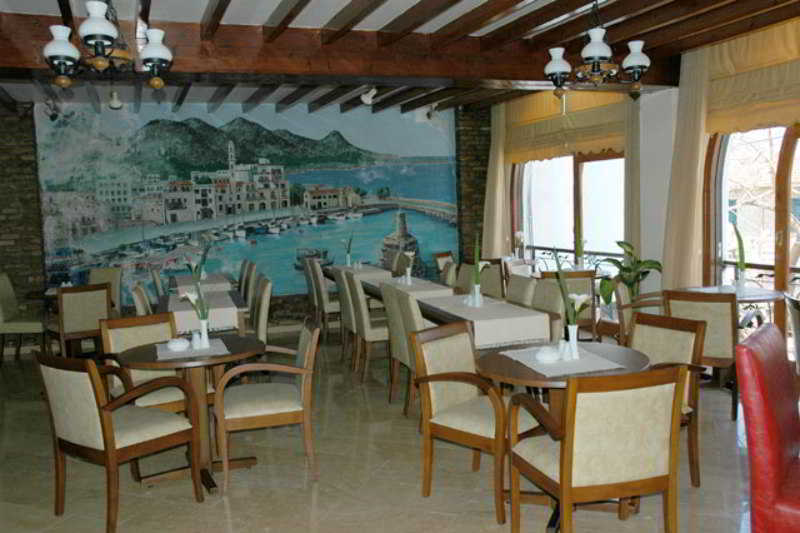 British Hotel Kyrenia  Exterior foto