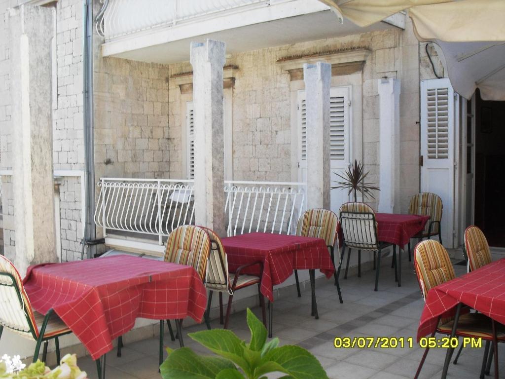 Heritage Hotel Vila Sikaa Trogir Restaurante foto