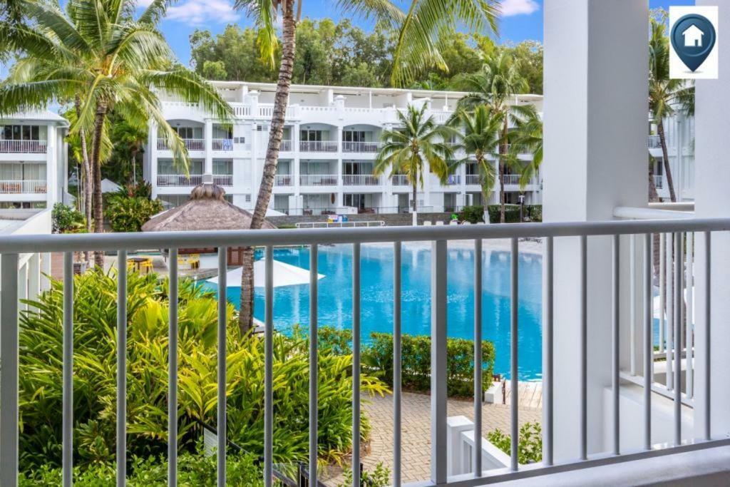 The Beach Club Premium Private Apartments Palm Cove Exterior foto
